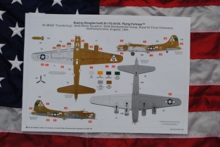 Airfix A12010 EIGHTH AIR FORCE BOEING B-17G & BOMBER RE-SUPPLY SET
